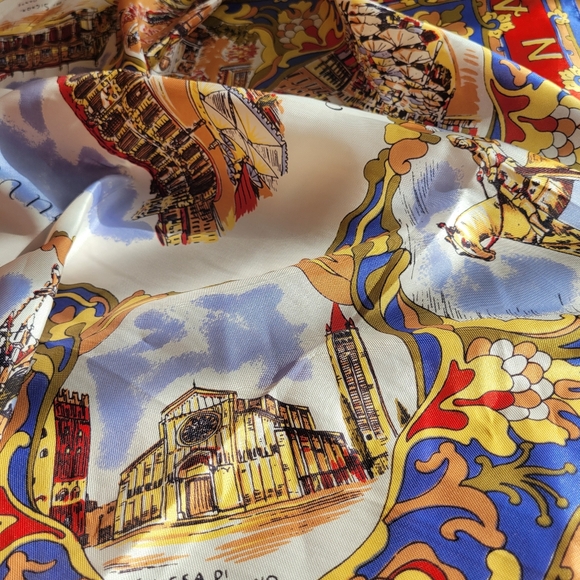 Italian Souvenir Scarf from Italy 🇮🇹 - Picture 9 of 9